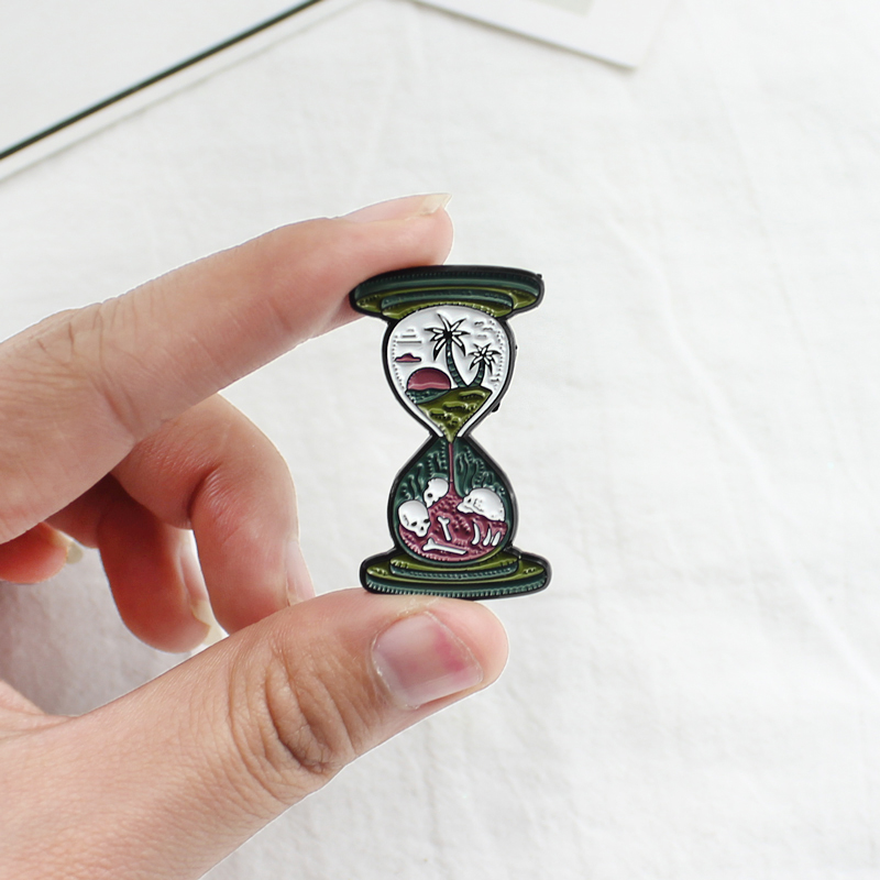 Outdoor Adventure Pins Series  - Outdoor Adventure Friends recensione e prezzo